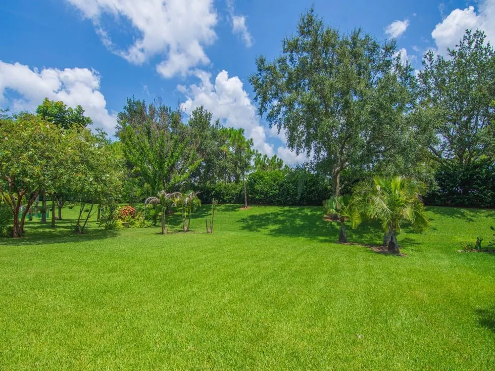 1975 Grey Falcon Circle SW Vero Beach, FL 32962