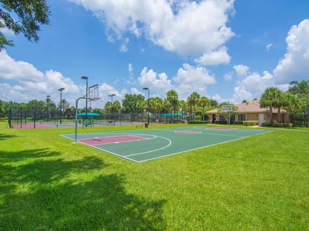 1975 Grey Falcon Circle SW Vero Beach, FL 32962