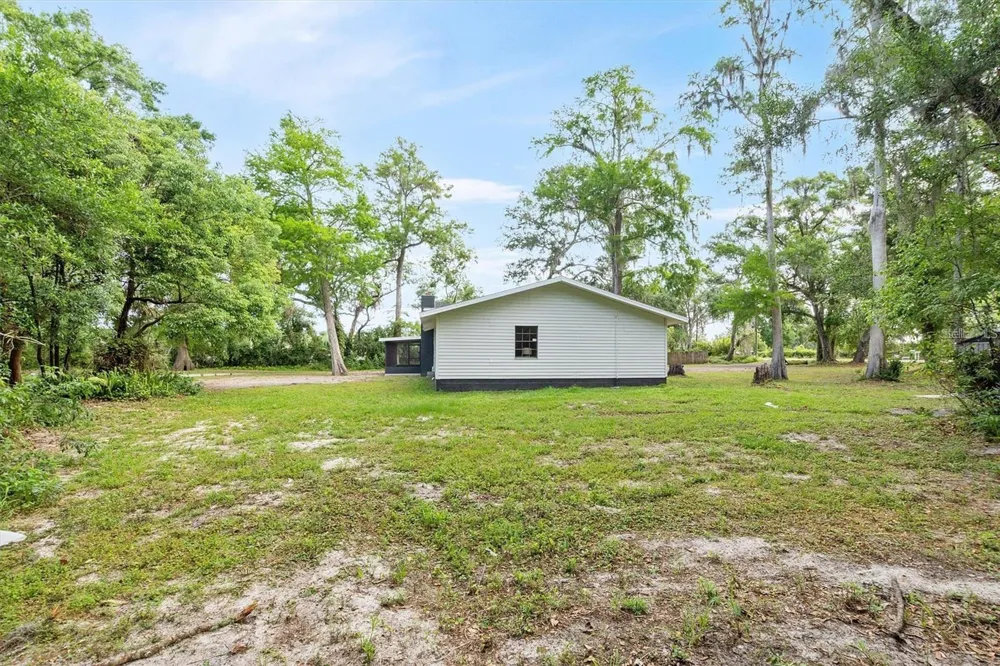 6005 IKE SMITH ROAD Plant City, FL 33565
