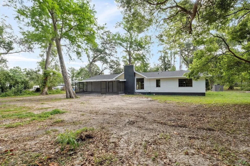 6005 IKE SMITH ROAD Plant City, FL 33565