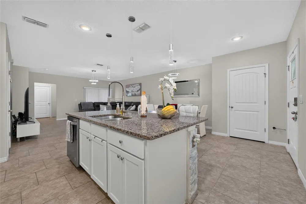 10108 SALT POINT DRIVE Winter Garden, FL 34787