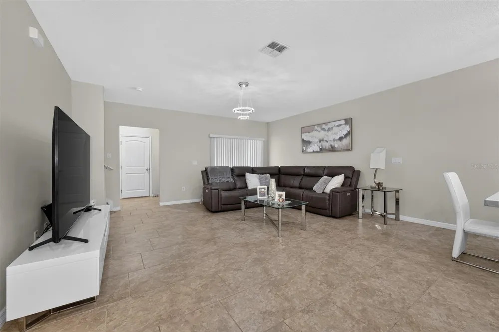 10108 SALT POINT DRIVE Winter Garden, FL 34787