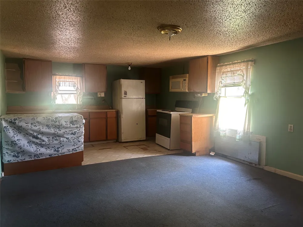 1604 3rd Merkel, TX 79536