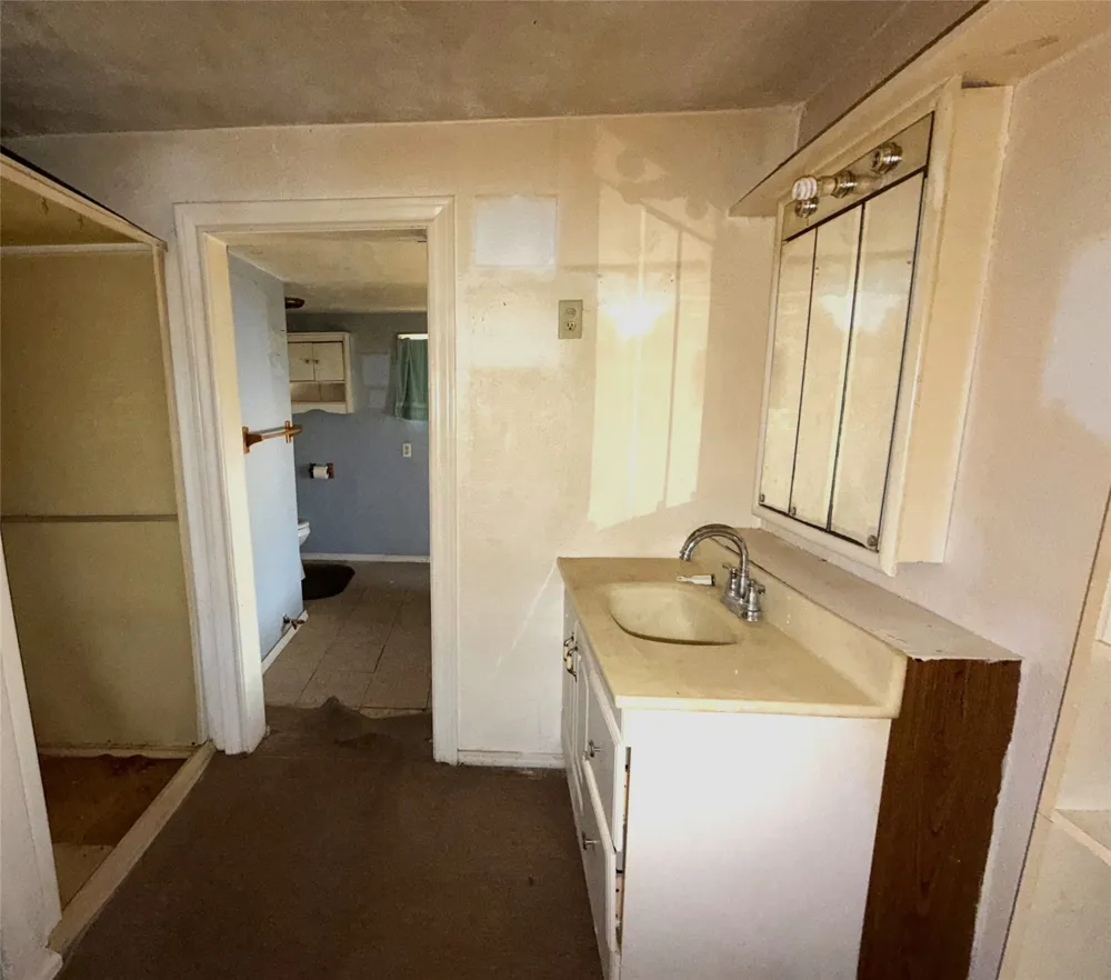 1604 3rd Merkel, TX 79536