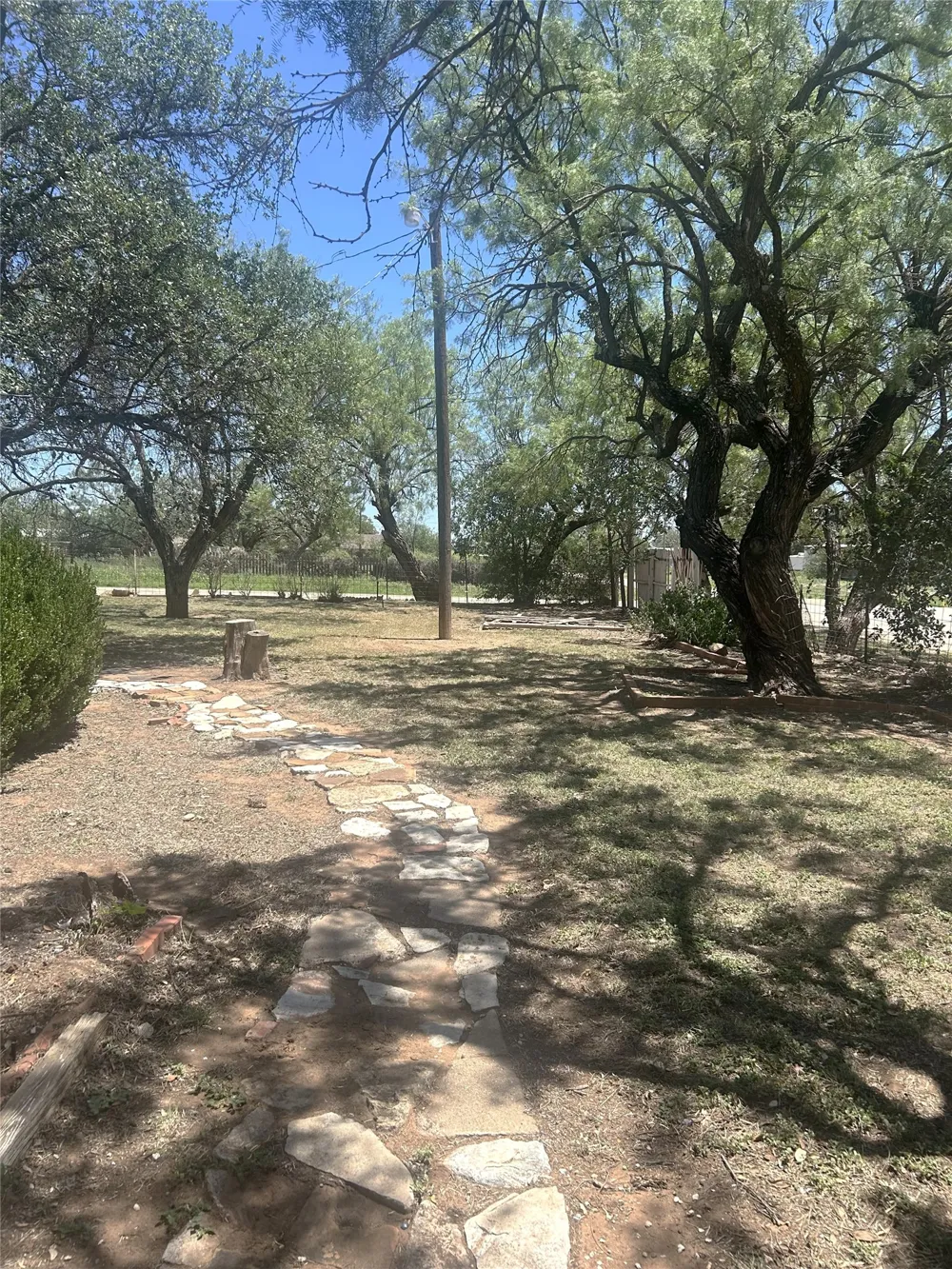 1604 3rd Merkel, TX 79536