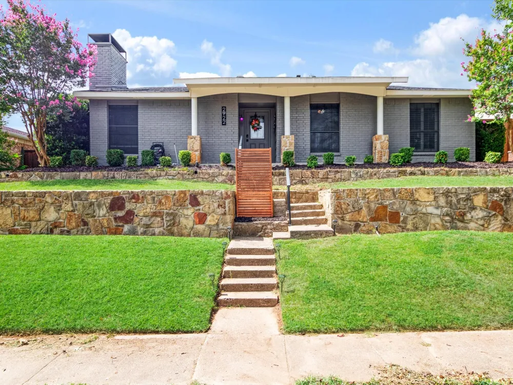 2922 Spring Brook Drive Garland, TX 75044