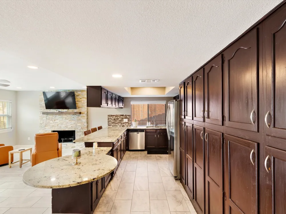 2922 Spring Brook Drive Garland, TX 75044