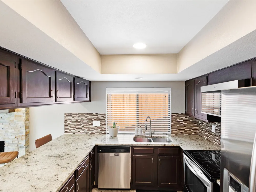 2922 Spring Brook Drive Garland, TX 75044