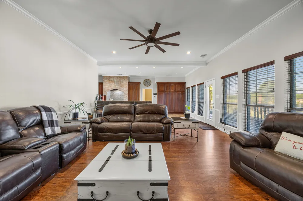 141 Creekview Lane Crandall, TX 75114