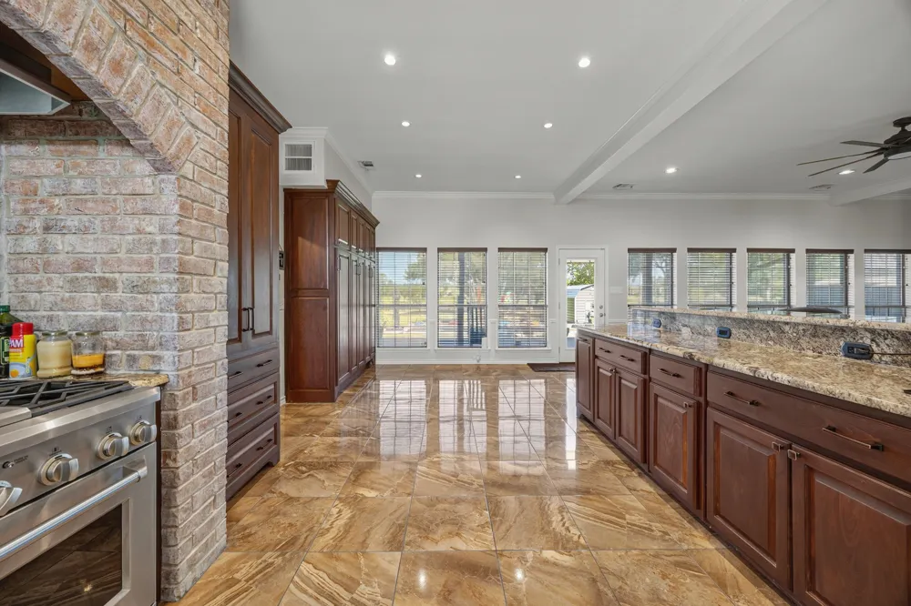 141 Creekview Lane Crandall, TX 75114