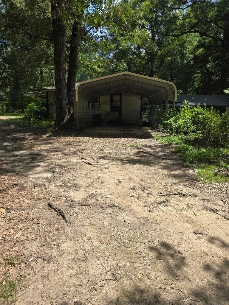 106 Hickory Lane Ivanhoe, TX 75979