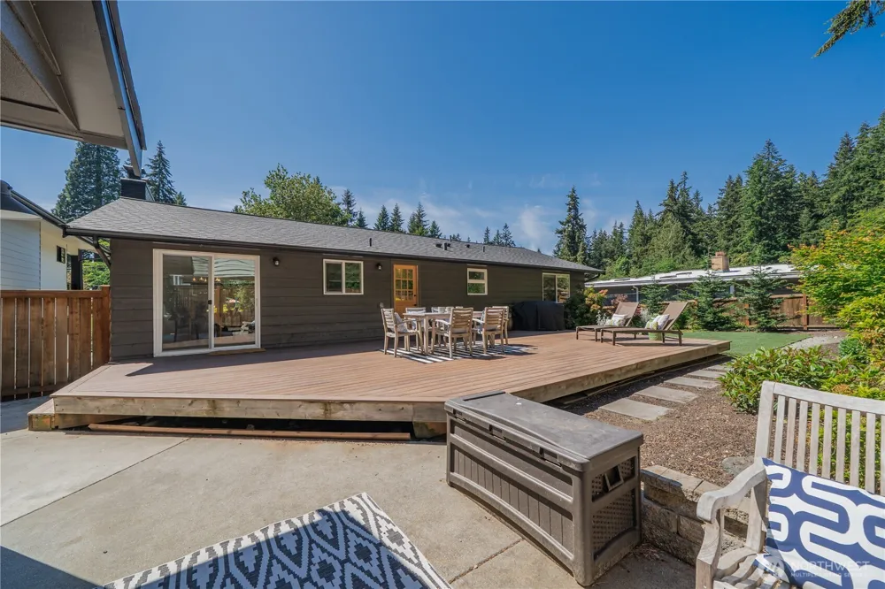19927 89th Place W Edmonds, WA 98026