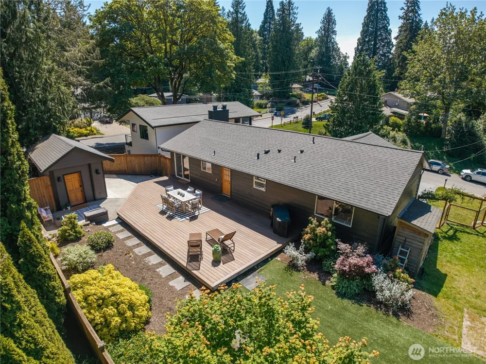 19927 89th Place W Edmonds, WA 98026