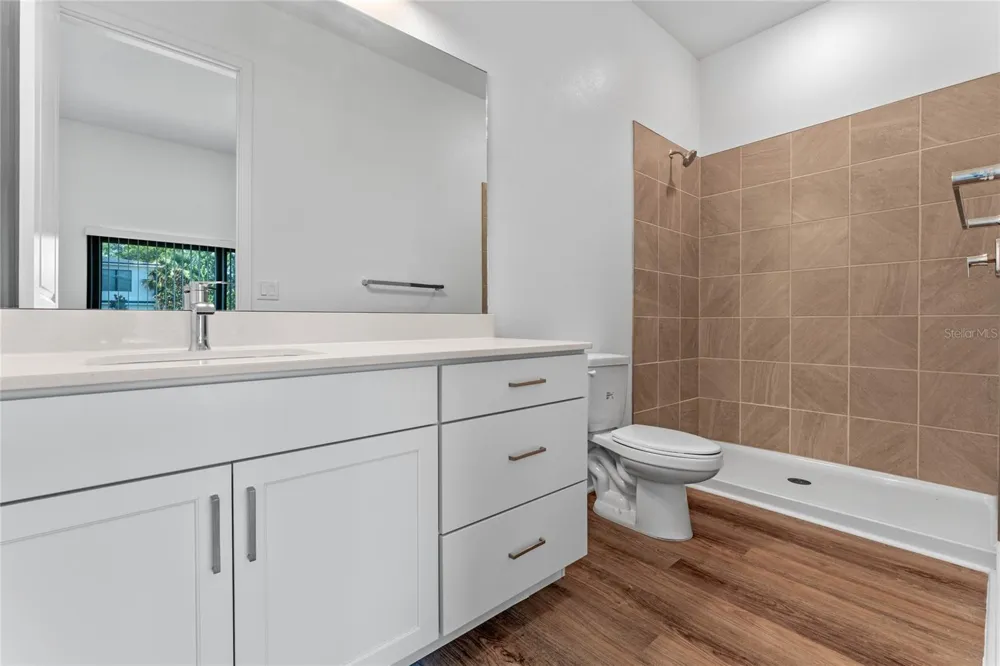 42 W HARDING STREET #C Orlando, FL 32806