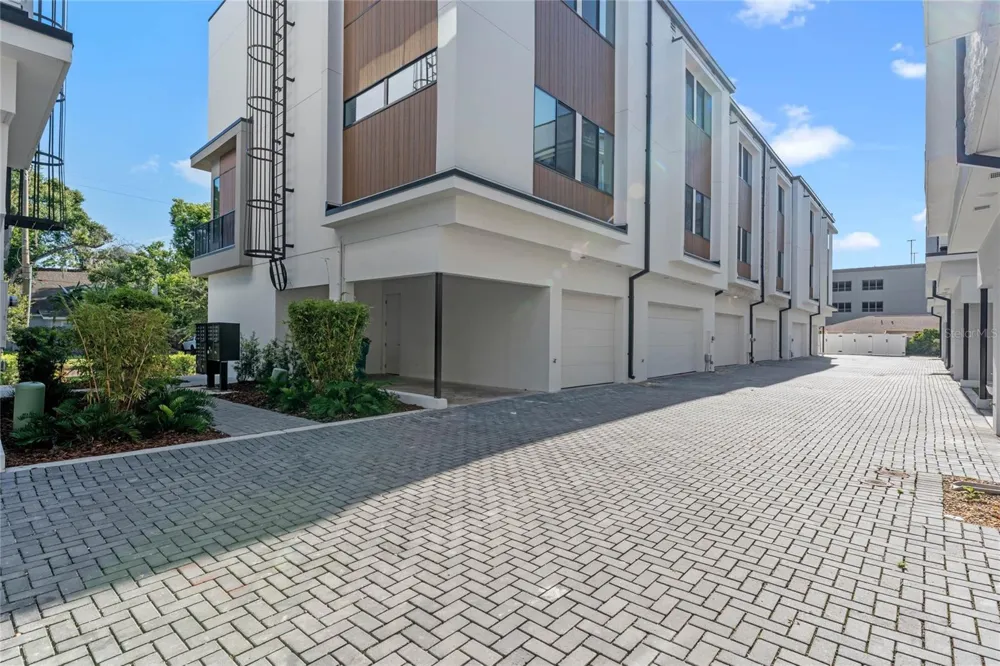 42 W HARDING STREET #C Orlando, FL 32806