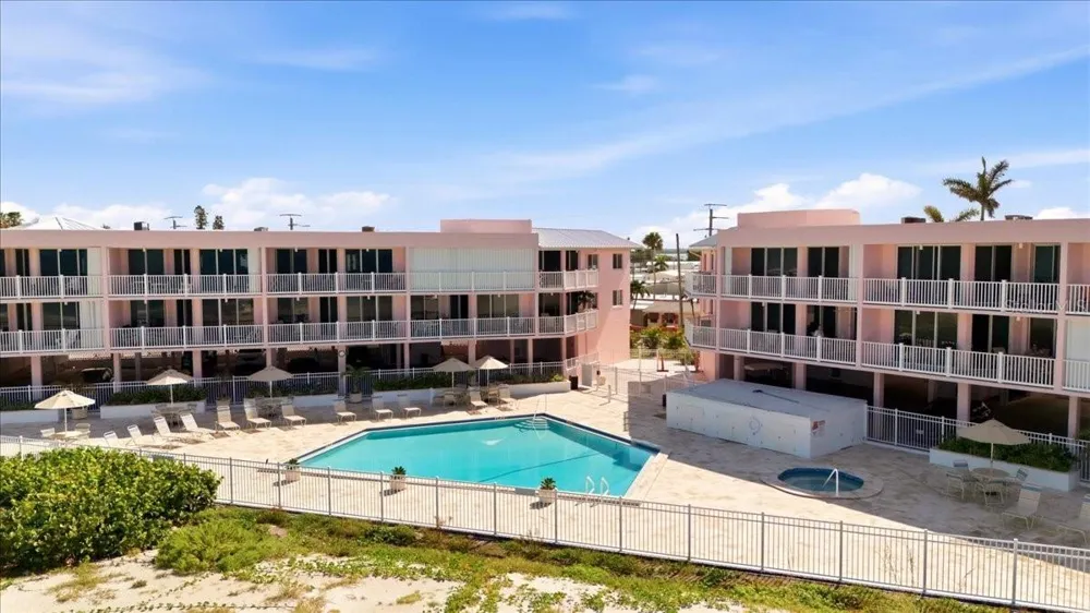 2600 GULF DRIVE #30 Bradenton Beach, FL 34217