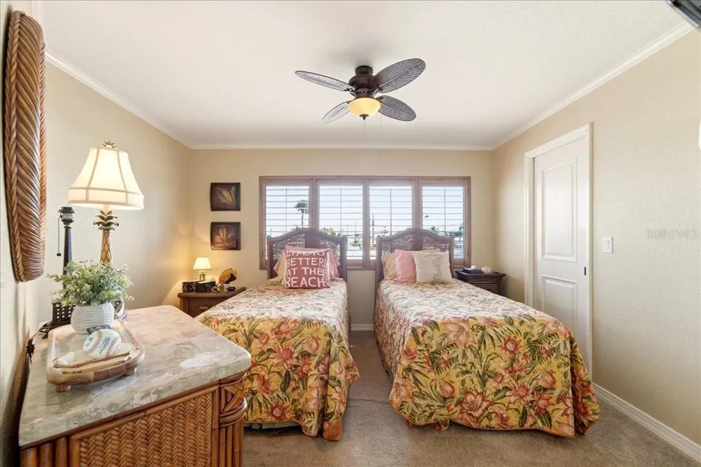 2600 GULF DRIVE #30 Bradenton Beach, FL 34217