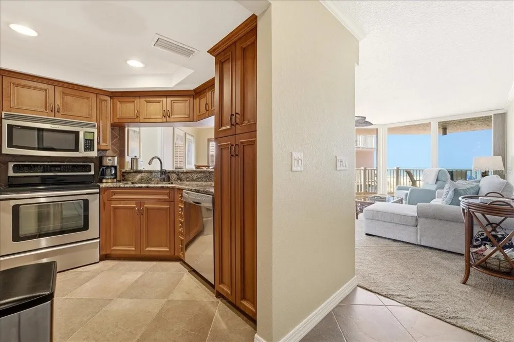 2600 GULF DRIVE #30 Bradenton Beach, FL 34217