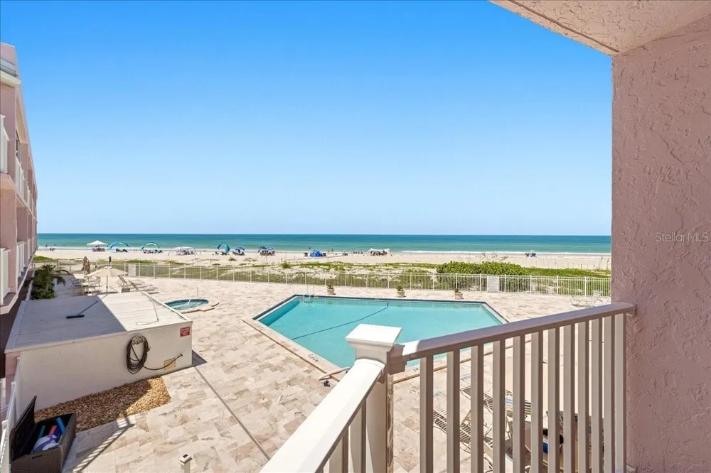 2600 GULF DRIVE #30 Bradenton Beach, FL 34217