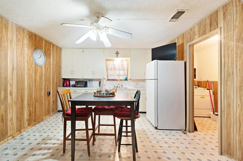 202 4th Street NW Paris, TX 75460