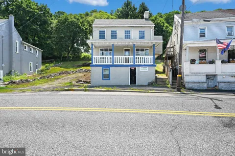 216 W BACON STREET