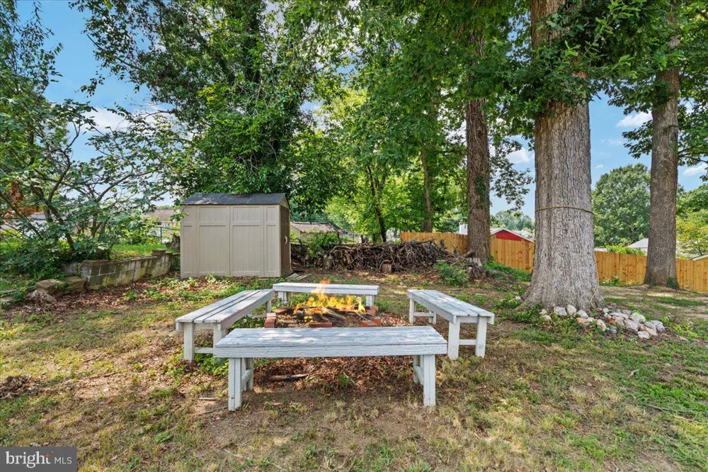 7410 DICKENSON STREET Springfield, VA 22150