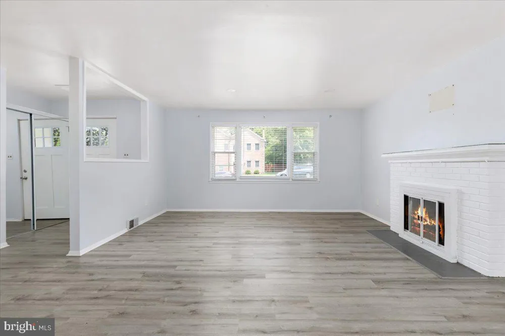 7410 DICKENSON STREET Springfield, VA 22150
