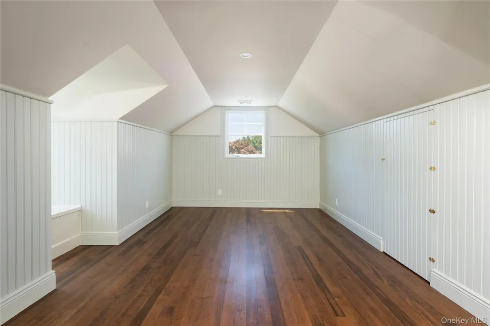 605 Cedar Drive Southold, NY 11971