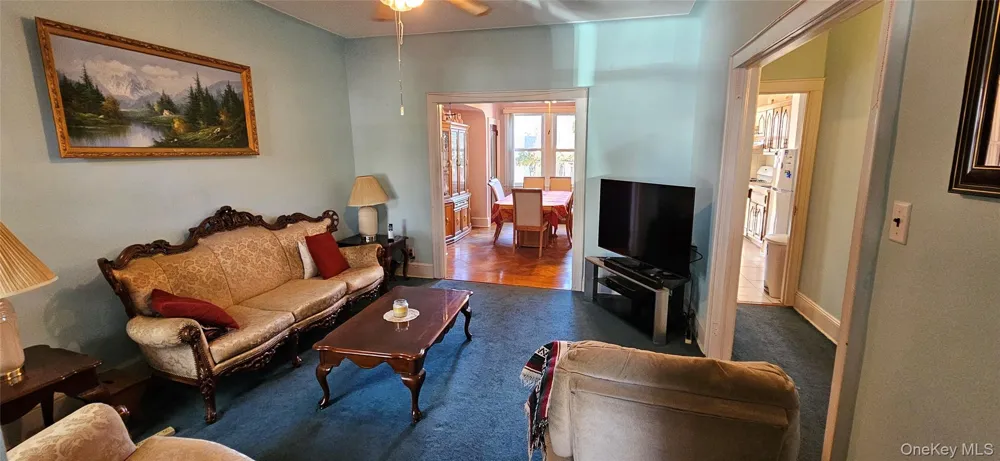 78-54 75th Street Glendale, NY 11385