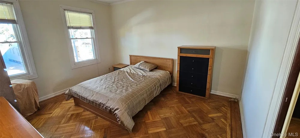 78-54 75th Street Glendale, NY 11385