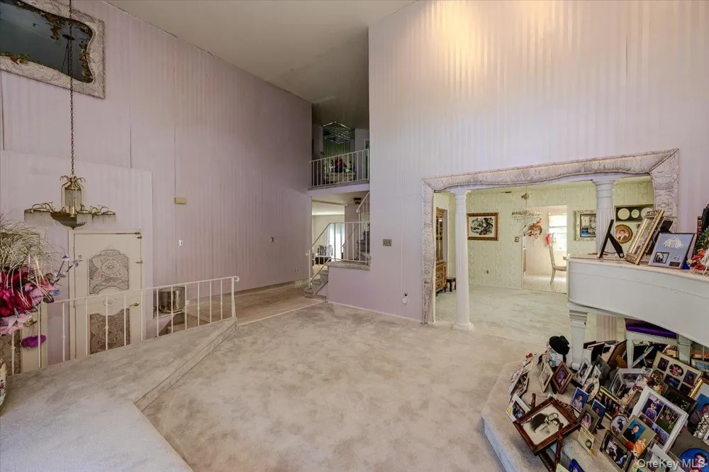 719 Hungry Harbor Road Valley Stream, NY 11581