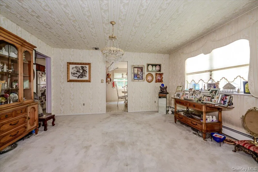719 Hungry Harbor Road Valley Stream, NY 11581
