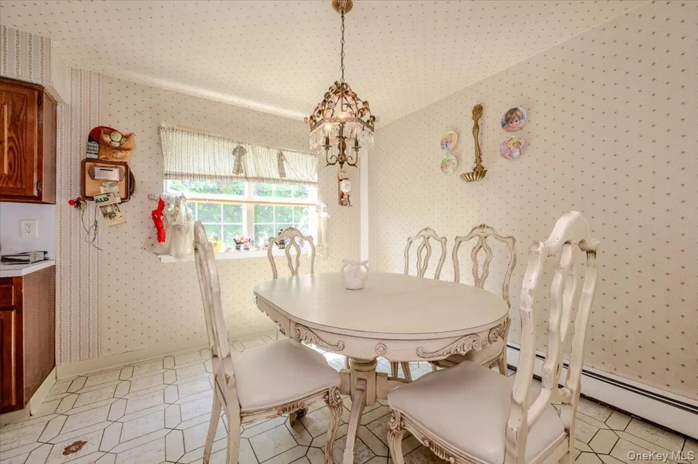 719 Hungry Harbor Road Valley Stream, NY 11581