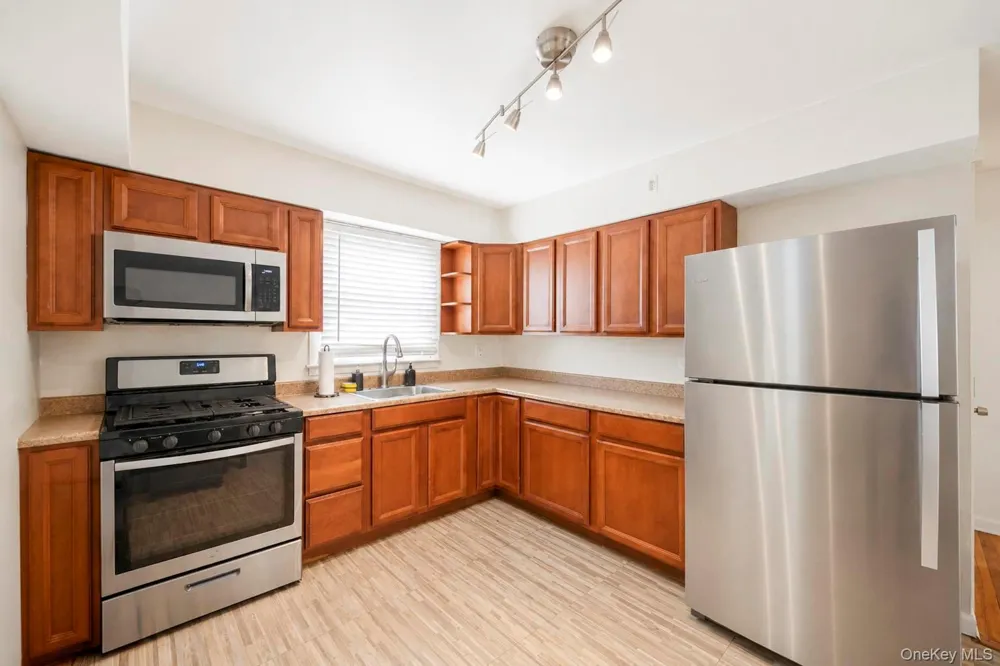 5 Tyler Avenue Hempstead, NY 11550