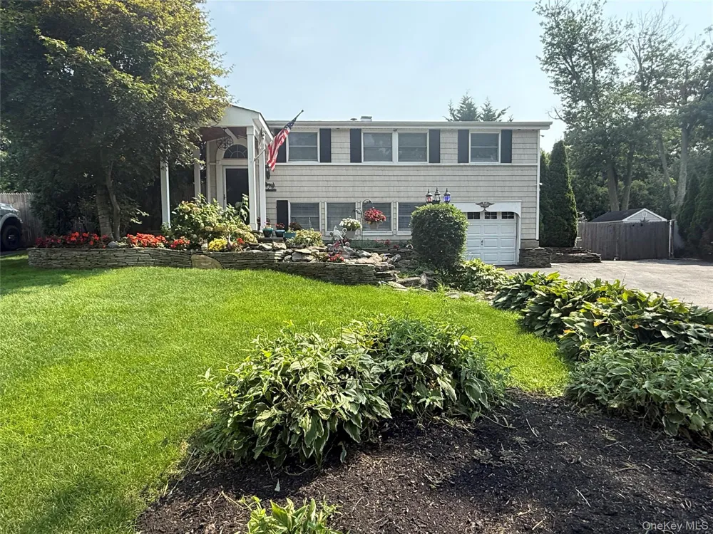 14 Fairway Drive Port Jefferson Station, NY 11776