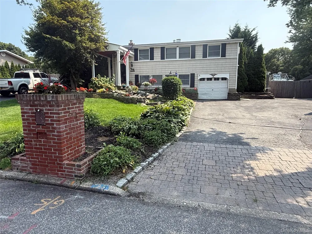 14 Fairway Drive Port Jefferson Station, NY 11776
