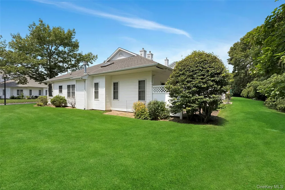 42 Oyster Cove Lane Blue Point, NY 11715