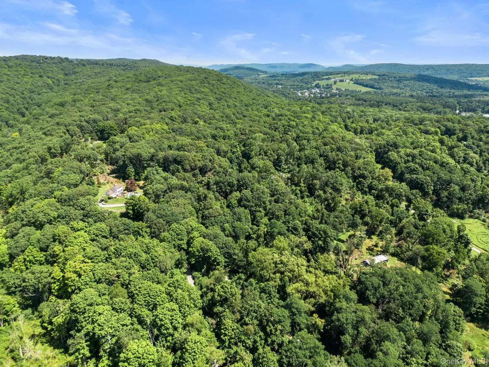 Woodin Lane Pawling, NY 12564