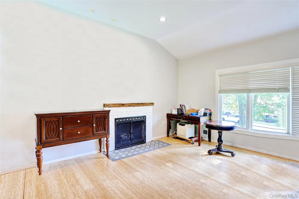 561 Babbling Brook Lane Valley Cottage, NY 10989