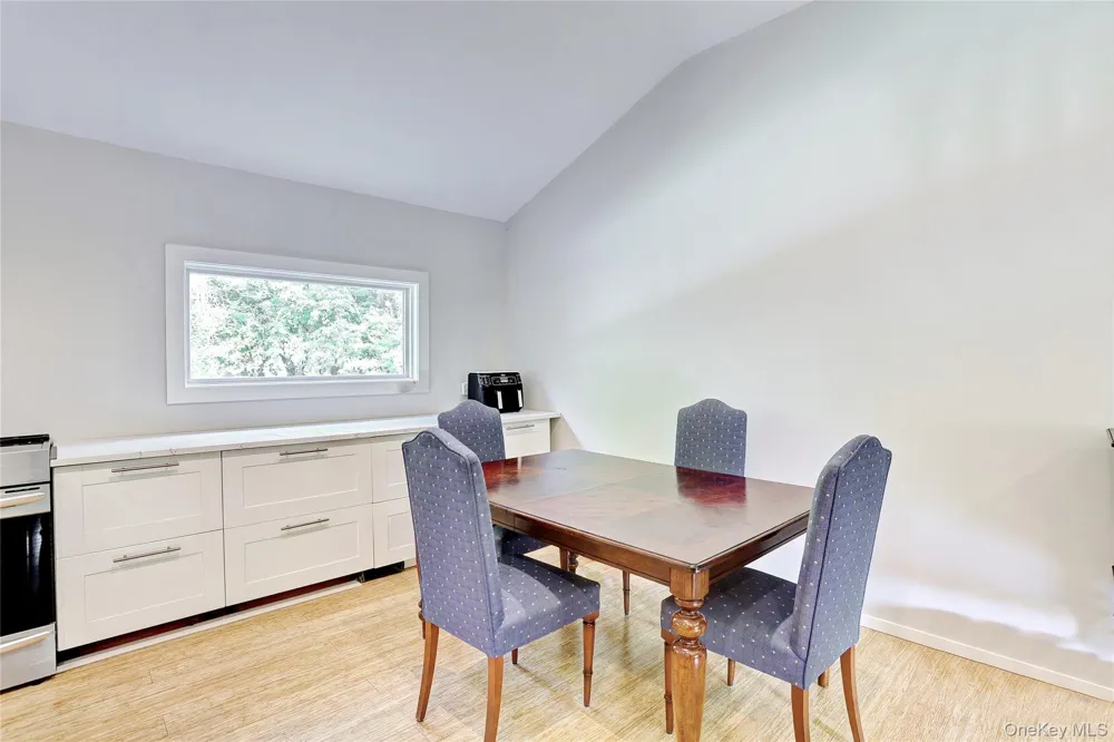 561 Babbling Brook Lane Valley Cottage, NY 10989