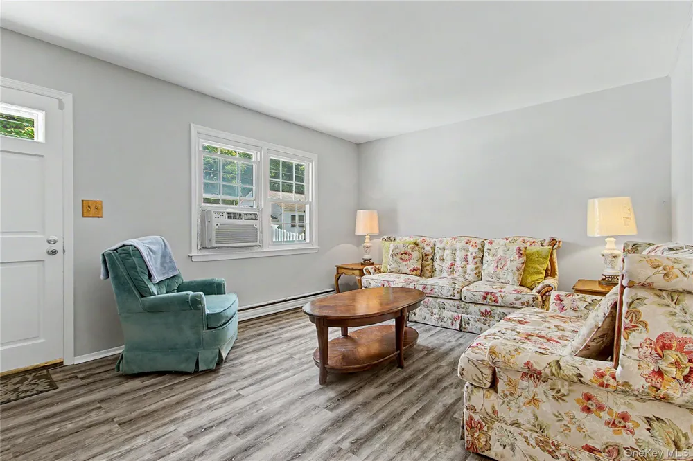 38 Seely Street Walden, NY 12586