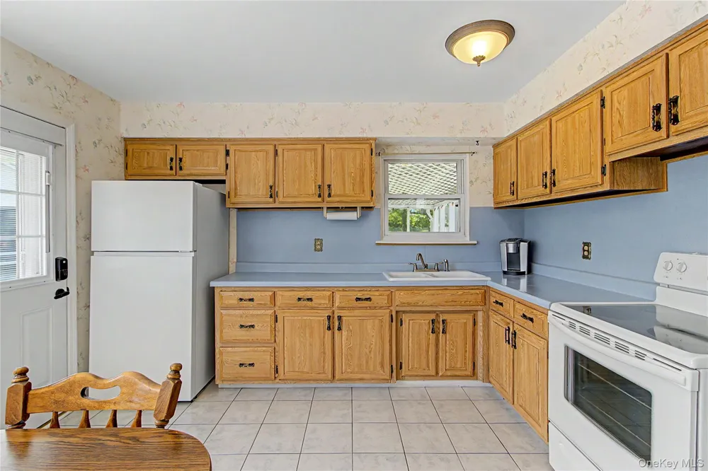 38 Seely Street Walden, NY 12586