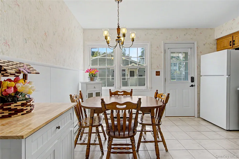 38 Seely Street Walden, NY 12586