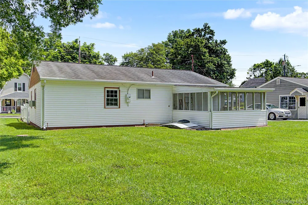 38 Seely Street Walden, NY 12586