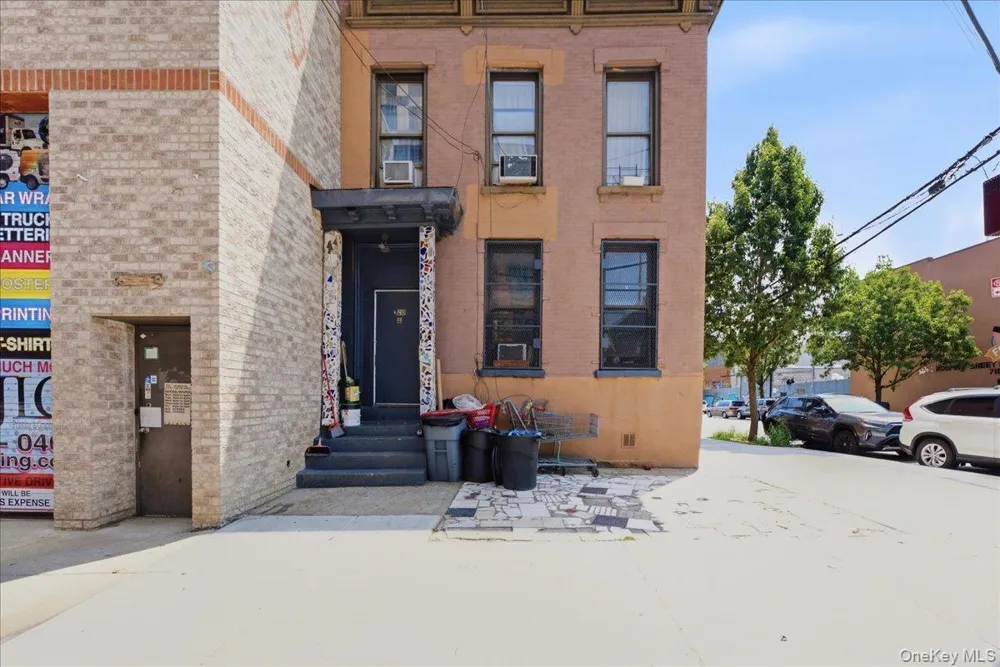 320 Jackson Avenue Bronx, NY 10454