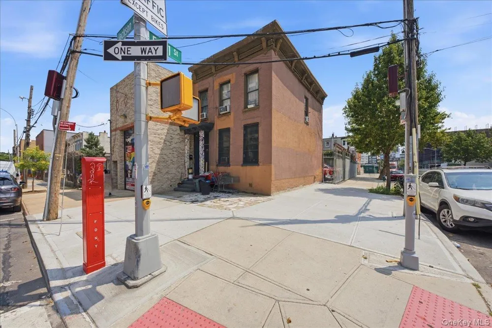 320 Jackson Avenue Bronx, NY 10454