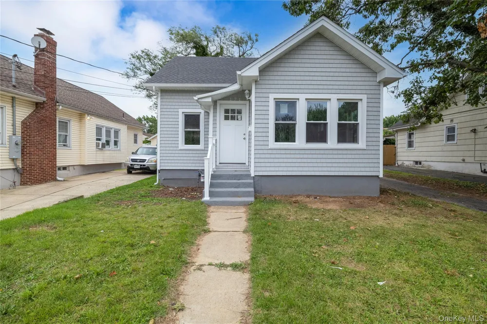171 S Brookside Avenue Freeport, NY 11520