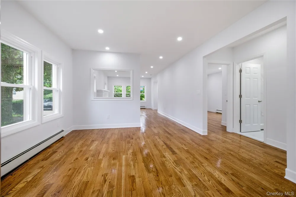 171 S Brookside Avenue Freeport, NY 11520