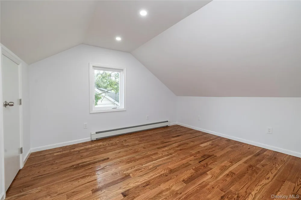 171 S Brookside Avenue Freeport, NY 11520