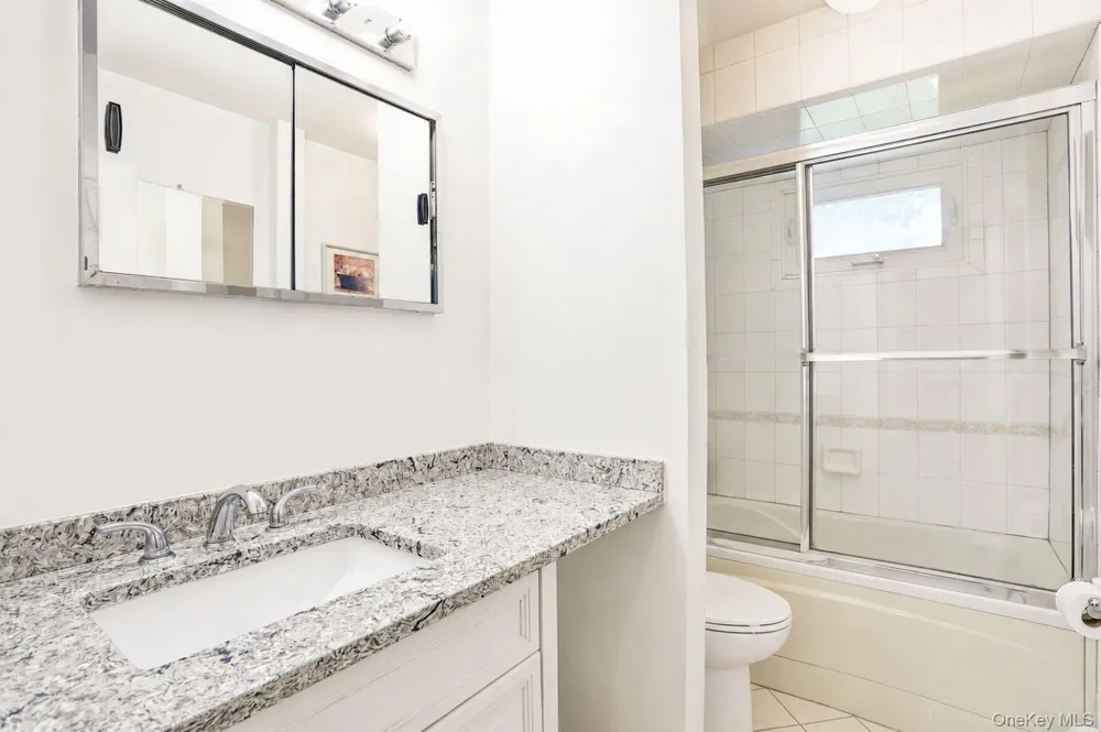 33 Tor View Avenue New City, NY 10956